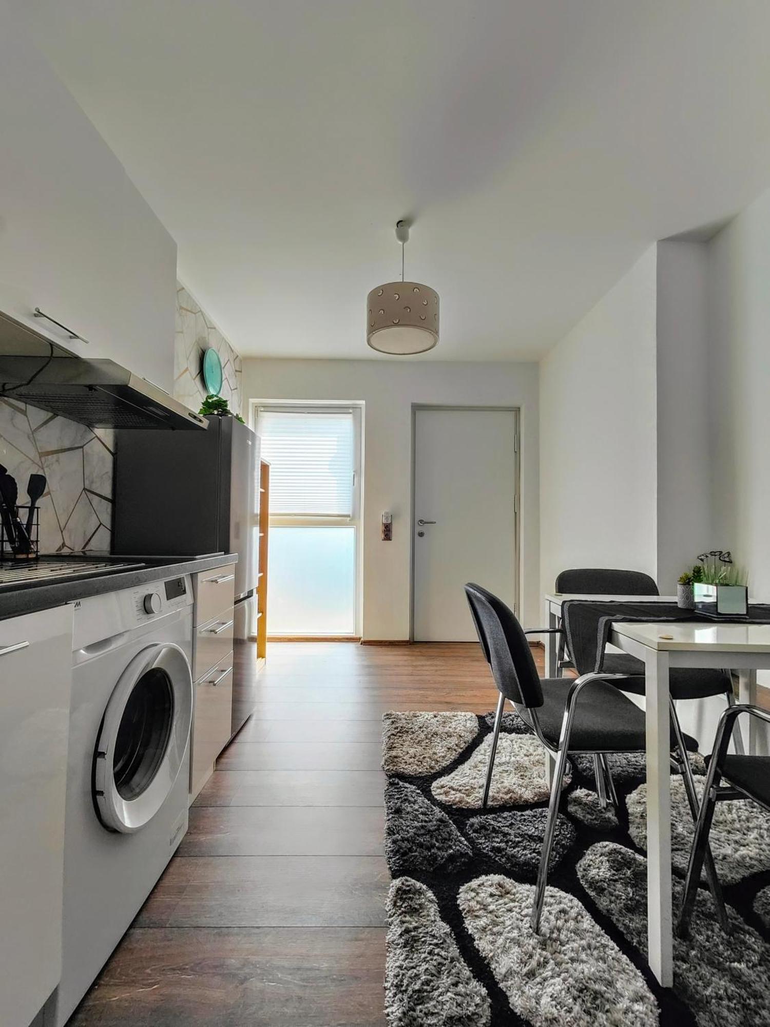 Modern Cozy Apartment, Green Neighborhood, Good Connectivity ドゥイスブルグ エクステリア 写真